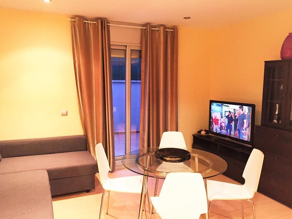 Lloret Beach Apartments Lloret de Mar Oda fotoğraf